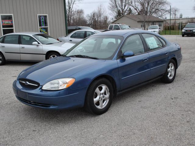 Photo of 2002 Ford Taurus