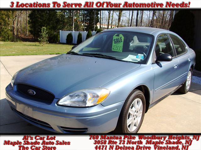 Photo of 2006 Ford Taurus