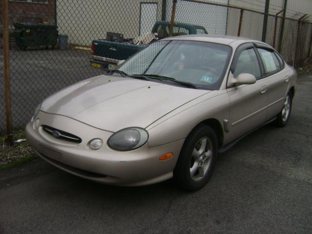 Photo of 1999 Ford Taurus