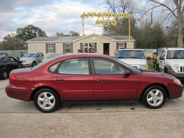 Photo of 2002 Ford Taurus