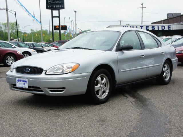Photo of 2006 Ford Taurus