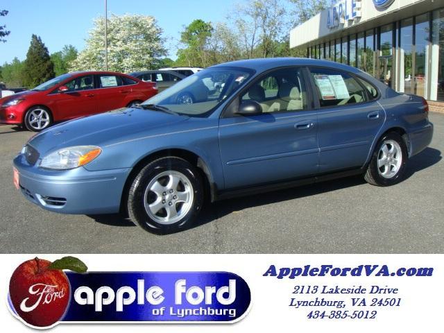 Photo of 2006 Ford Taurus