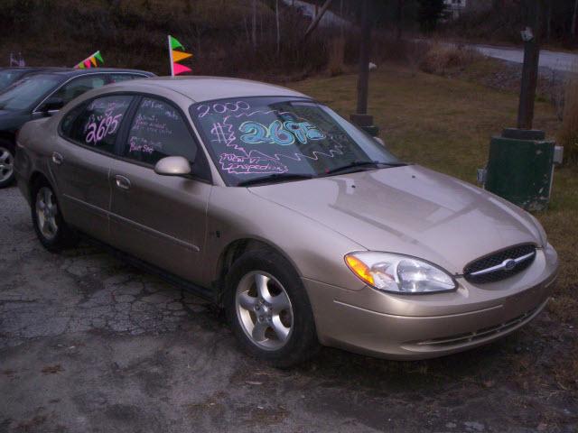 Photo of 2000 Ford Taurus