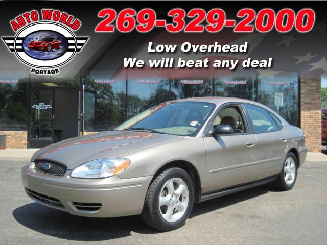Photo of 2004 Ford Taurus