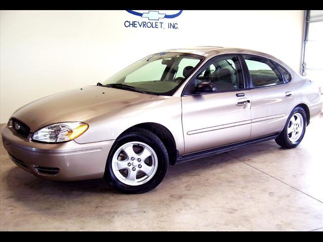 Photo of 2004 Ford Taurus Stamford Ohio