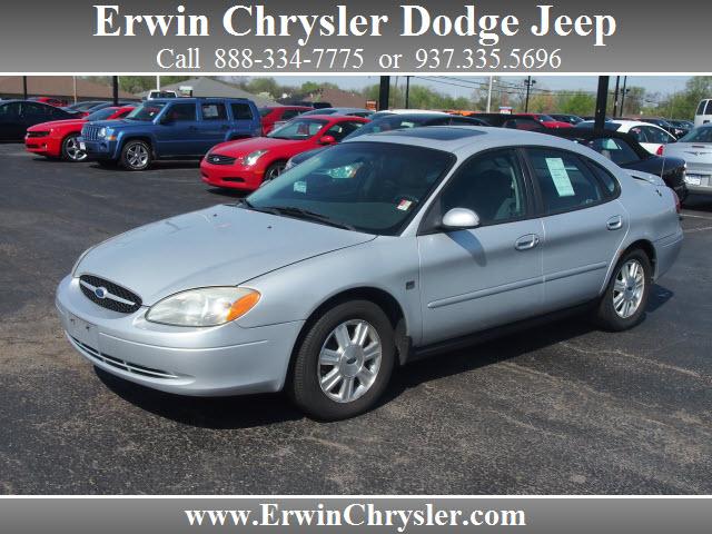 Photo of 2003 Ford Taurus