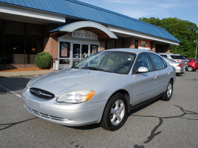 Photo of 2002 Ford Taurus
