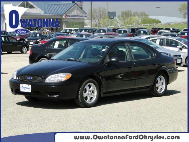 Photo of 2004 Ford Taurus