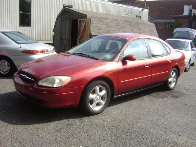 Photo of 2000 Ford Taurus