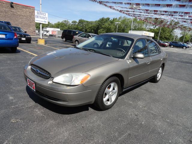 Photo of 2002 Ford Taurus