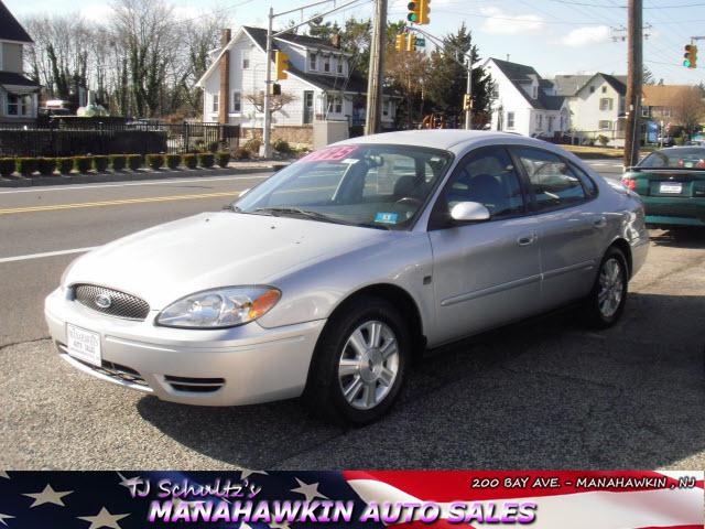 Photo of 2005 Ford Taurus