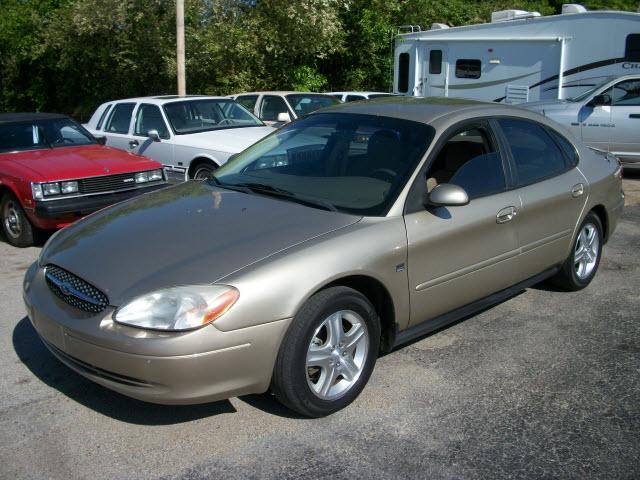 Photo of 2001 Ford Taurus