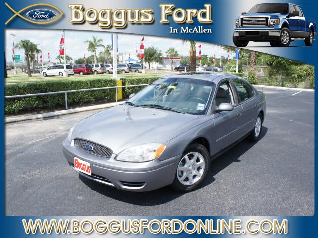 Photo of 2007 Ford Taurus