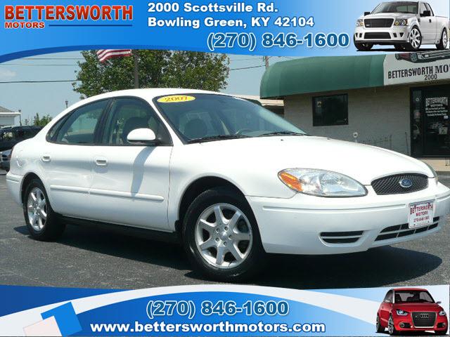 Photo of 2007 Ford Taurus