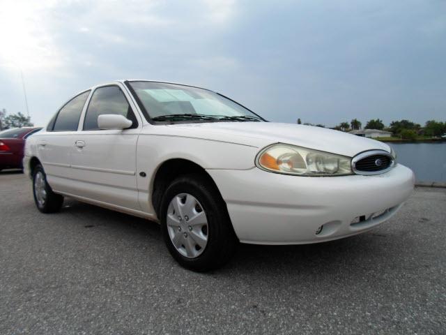 Photo of 1999 Ford Contour