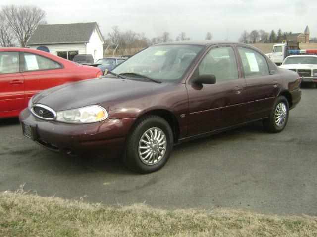Photo of 2000 Ford Contour