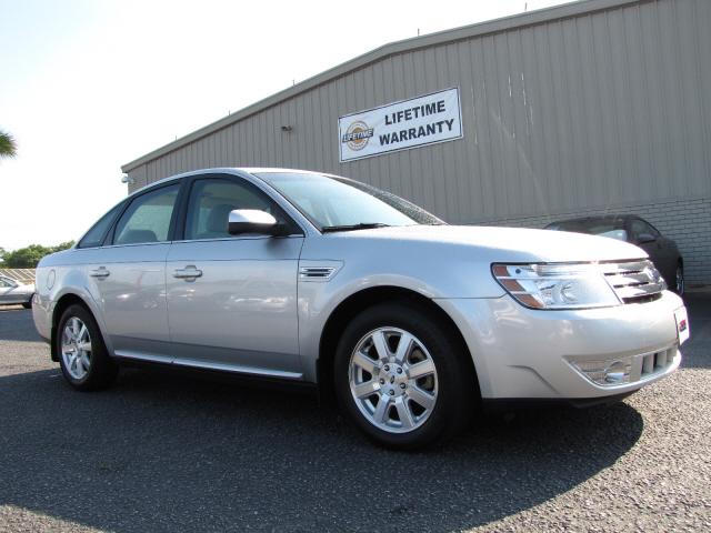 Photo of 2009 Ford Taurus
