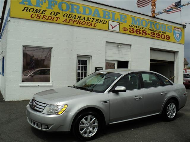 Photo of 2009 Ford Taurus