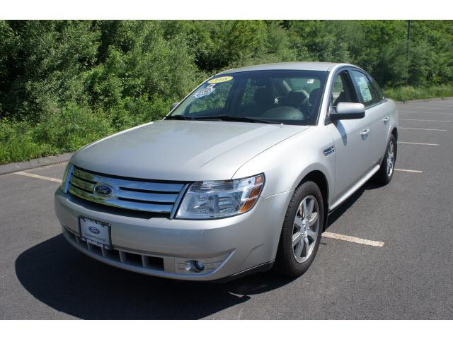 Photo of 2008 Ford Taurus