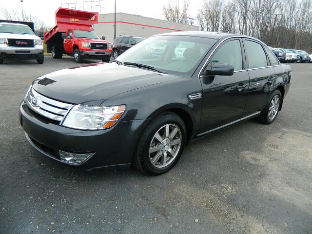 Photo of 2008 Ford Taurus