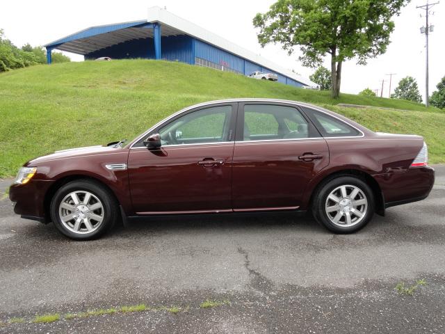 Photo of 2009 Ford Taurus