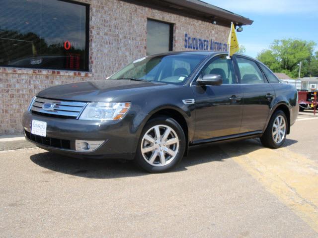 Photo of 2008 Ford Taurus