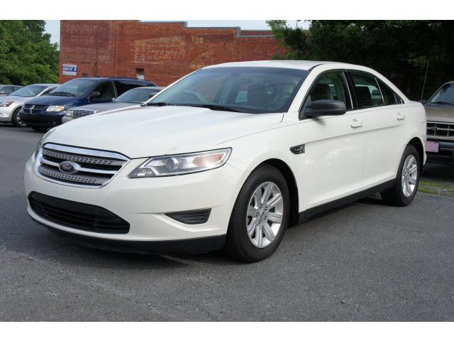Photo of 2010 Ford Taurus
