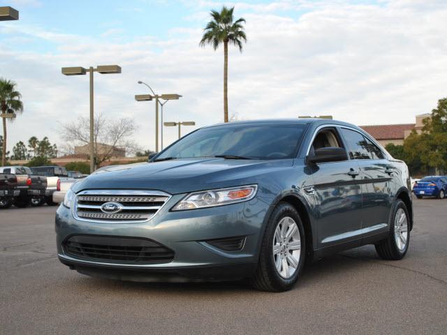 Photo of 2010 Ford Taurus