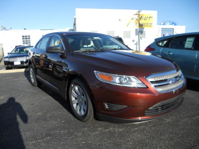 Photo of 2012 Ford Taurus