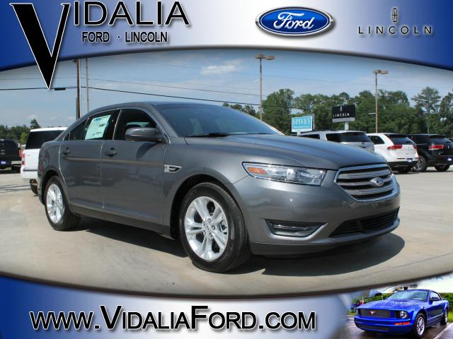 Photo of 2013 Ford Taurus