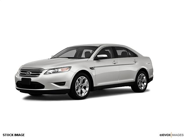 Photo of 2010 Ford Taurus