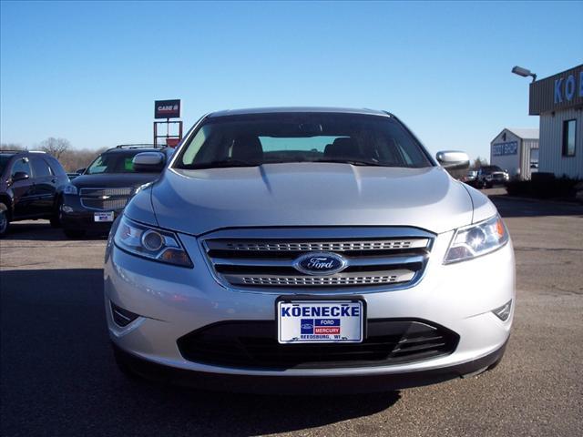 Photo of 2012 Ford Taurus