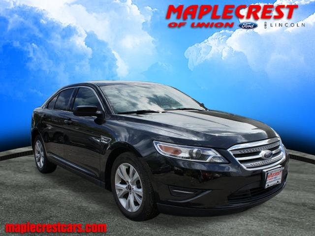 Photo of 2011 Ford Taurus