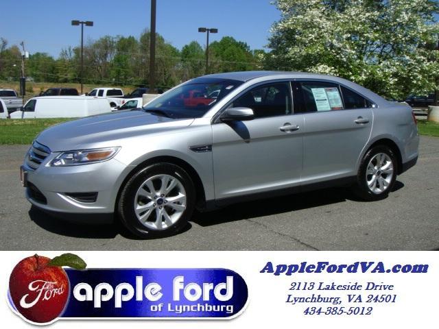 Photo of 2011 Ford Taurus