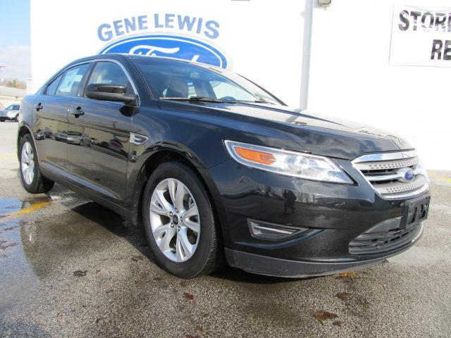 Photo of 2011 Ford Taurus