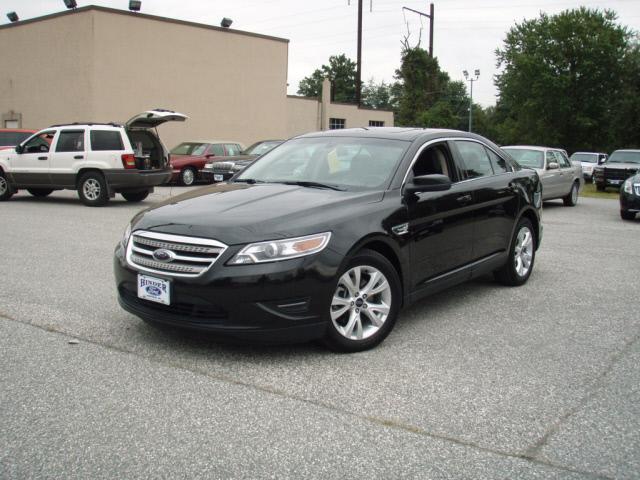 Photo of 2010 Ford Taurus