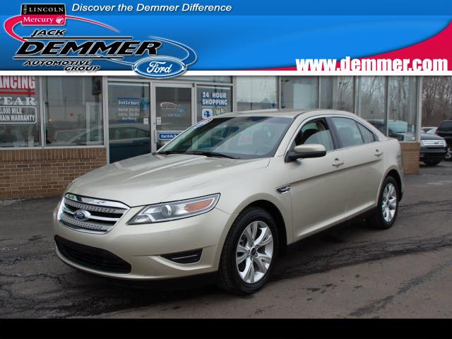 Photo of 2010 Ford Taurus