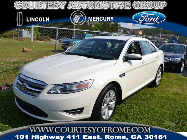 Photo of 2011 Ford Taurus
