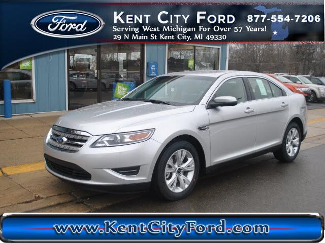 Photo of 2012 Ford Taurus
