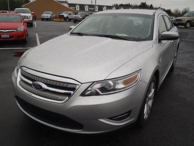 Photo of 2012 Ford Taurus