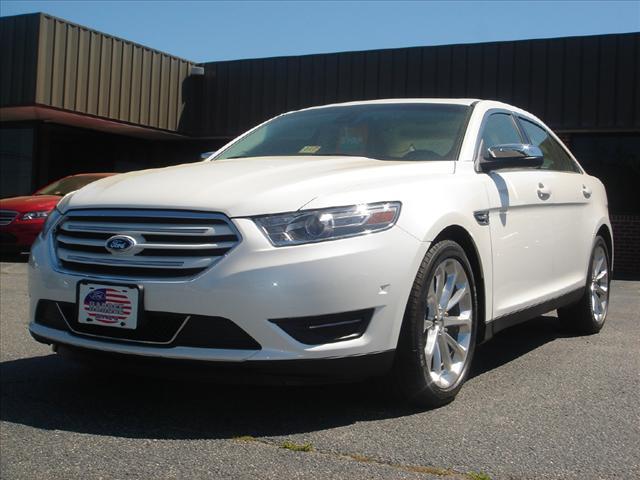 Photo of 2013 Ford Taurus