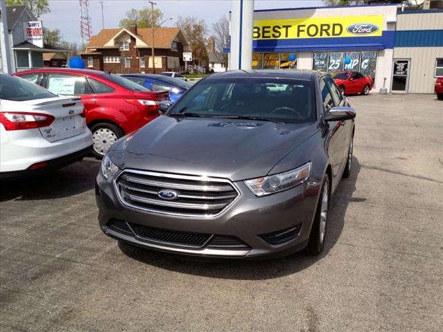 Photo of 2013 Ford Taurus