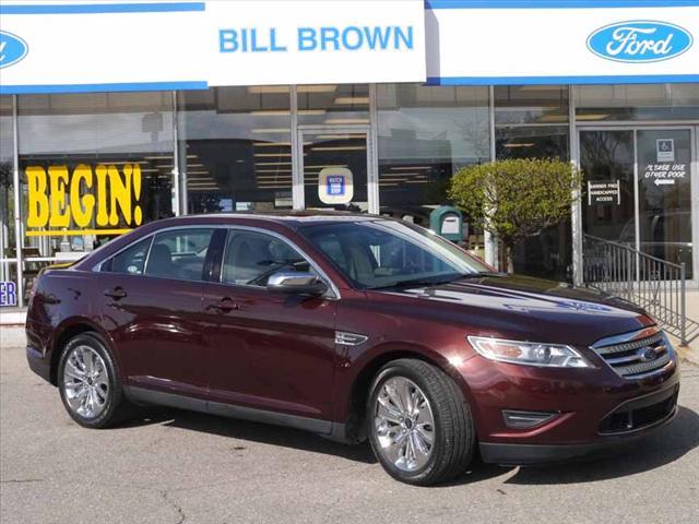 Photo of 2010 Ford Taurus