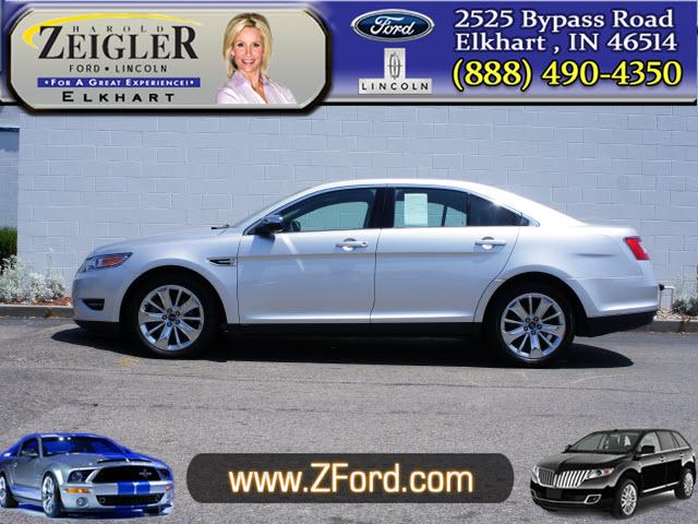 Photo of 2011 Ford Taurus