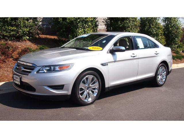 Photo of 2010 Ford Taurus