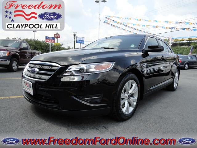 Photo of 2012 Ford Taurus