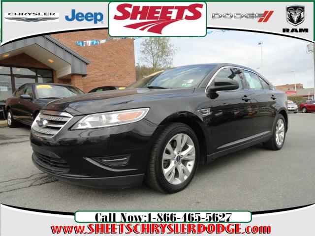 Photo of 2010 Ford Taurus