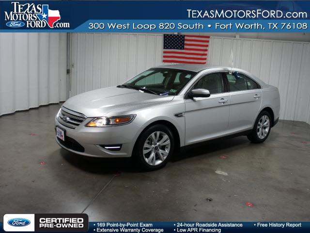 Photo of 2010 Ford Taurus