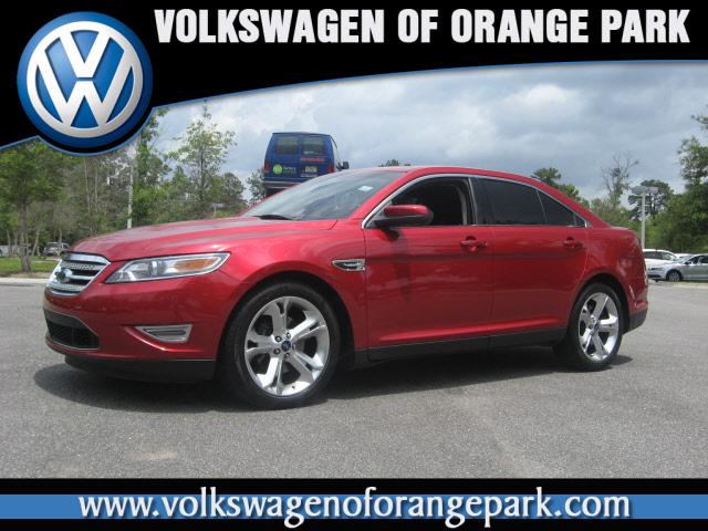 Photo of 2010 Ford Taurus