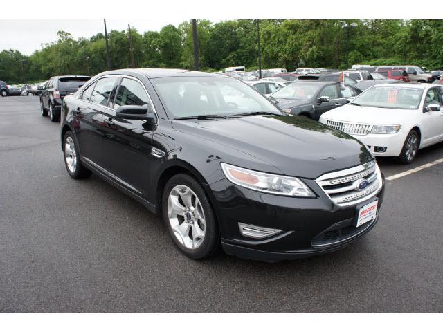 Photo of 2011 Ford Taurus